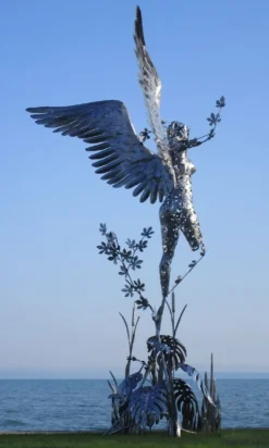 Casa Padrino Luxus Deko Skulptur Engel Silber 200 x 145 x H. 370 cm - Riesige Edelstahl Skulptur - Riesige Garten Deko Figur - Garten Skulpturen - Metall Skulpturen