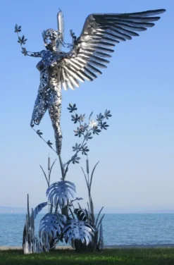 Casa Padrino Luxus Deko Skulptur Engel Silber 200 x 145 x H. 370 cm - Riesige Edelstahl Skulptur - Riesige Garten Deko Figur - Garten Skulpturen - Metall Skulpturen