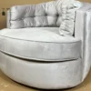Casa Padrino Luxus Drehsessel Silber 90 x 86 x H. 72 cm - Wohnzimmer Sessel mit edlem Samtstoff - Wohnzimmer Möbel - Luxus Möbel