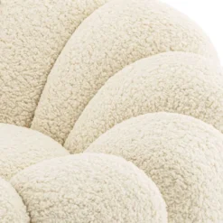 Casa Padrino Luxus Drehsessel Creme / Messing 115 x 118 x H. 67 cm - Wohnzimmer Sessel - Lounge Sessel - Wohnzimmer Möbel - Luxus Möbel - Wohnzimmer Einrichtung - Luxus Einrichtung - Möbel Luxus