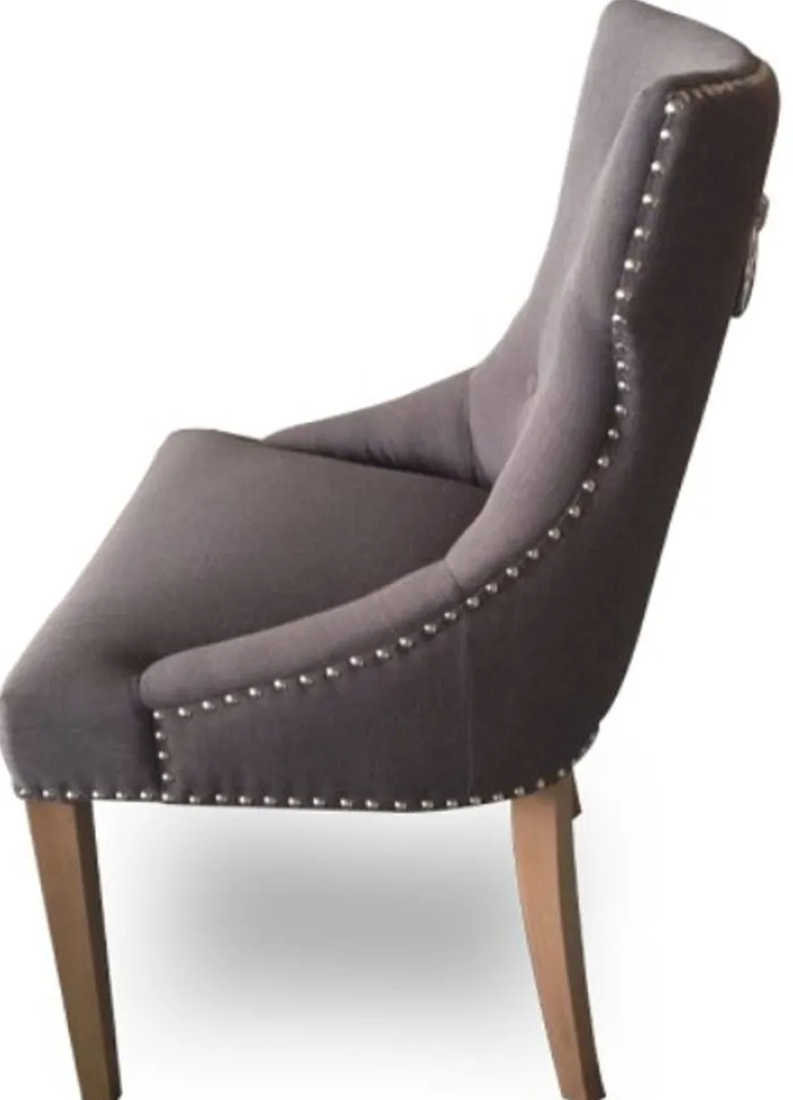 Casa Padrino Luxus Esszimmerstuhl mit Ringgriff Dunkelgrau und braune Beine 59 x 65 x H. 98 cm