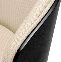 Casa Padrino Luxus Esszimmer Stuhl Sandfarben / Schwarz 57 x 62 x H. 77 cm - Küchenstuhl mit Armlehnen - Esszimmer Möbel - Luxus Möbel - Luxus Qualität