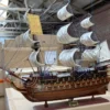 Casa Padrino Luxus Flaggschiff HMS Victory Braun 97 x 29 x H. 83 cm - Handgefertigtes Britisches Deko Schiff - Holzschiff - Segelschiff - Kriegsschiff - Luxus Deko Accessoires