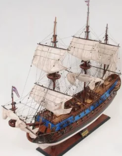 Casa Padrino Luxus Flaggschiff Goto Predestination mit Massivholz Ständer 95,2 x 29,2 x H. 83,8 cm - Handgefertigtes Deko Schiff - Holzschiff - Kriegsschiff - Segelschiff - Deko Accessoires