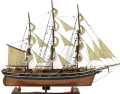 Casa Padrino Luxus Flaggschiff Cutty Sark Braun / Schwarz / Weiß 70 x 28 x H. 85 cm - Handgefertigtes Deko Schiff - Holzschiff - Segelschiff - Kriegsschiff - Luxus Deko Accessoires