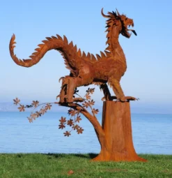 Casa Padrino Luxus Gartendeko Skulptur Drache Rostfarben 290 x 140 x H. 292 cm - Riesige Stahl Deko Figur - Gartenfigur - Hotel Garten Deko
