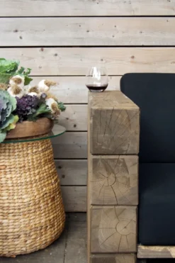 Casa Padrino Luxus Garten Lounge Set aus massivem Eichenholz mit Polsterung - Eckcouch, Sessel und Tisch, 150x70x40 cm