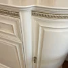 Casa Padrino Luxus Jugendstil Sideboard Creme / Antik Messing 176 x 57,5 x H. 111 cm - Eleganter Massivholz Schrank mit 4 Türen und 2 Schubladen - Barock & Jugendstil Möbel