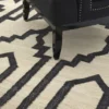 Casa Padrino Luxus Jute & Woll Teppich Naturfarben / Schwarz 300 x 400 cm - Handgewebter Wohnzimmer & Hotel Teppich - Wohnzimmer Deko Accessoires - Luxus Qualität