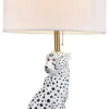 Casa Padrino Luxus Keramik Tischleuchte Puma Katze Weiß / Schwarz / Gold Ø 38 x H. 72 cm - Keramik Schreibtischleuchte mit rundem Lampenschirm - Luxus Keramik Leuchten