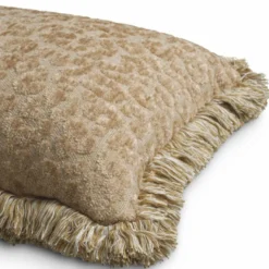 Casa Padrino Luxus Kissen Beige 60 cm - Luxus Wohnzimmer Deko Accessoires