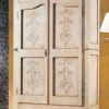 Casa Padrino Luxus Landhausstil Schlafzimmerschrank Cremefarben / Beige / Braun - Handgefertigter Kleiderschrank mit 2 Türen - Landhausstil Schlafzimmer Möbel - Luxus Qualität - Made in Italy