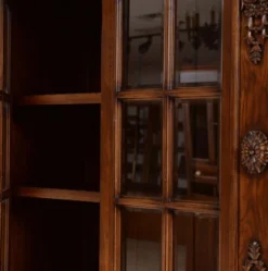 Casa Padrino Luxus Landhausstil Bücherschrank Braun / Antik Messing 262,5 x 54 x H. 251 cm - Massivholz Schrank mit Beleuchtung - Wohnzimmerschrank - Büroschrank - Luxus Landhausstil Möbel