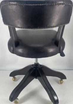 Casa Padrino Luxus Leder Bürostuhl Schwarz / Schwarz 58 x 65 x H. 80-87 cm - Höhenverstellbarer Schreibtischstuhl - Echtleder Drehstuhl - Luxus Möbel - Büro Möbel - Echtleder Möbel - Möbel Luxus