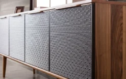 Casa Padrino Luxus Möbel Set Braun / Schwarz - 1 Sideboard mit 4 Türen & 1 Spiegel - Moderne Massivholz Möbel - Luxus Kollektion