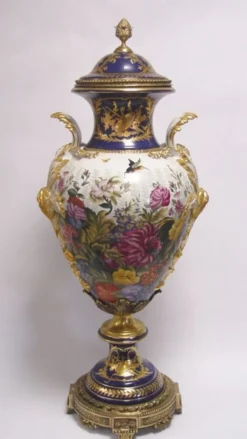Casa Padrino Luxus Porzellan Vase mit Deckel - Barock Stil, Blau / Gold, Höhe 93 cm