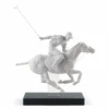 Casa Padrino Luxus Porzellan Deko Figur Polospieler Matt Weiß / Schwarz 50 x 20 x H. 61 cm