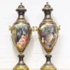 Casa Padrino Luxus Porzellan Vasen Set Lila / Gold 30 x H. 100 cm - Dekorationen im Barockstil