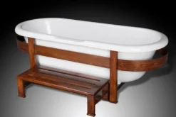 Casa Padrino Luxus Retro Badewanne Weiß / Dunkelbraun 178 x 76 x H. 73 cm - Freistehende Badewanne mit Holzrahmen und Stufe - Retro Badezimmer Möbel