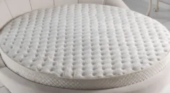 Casa Padrino Luxus Rundbett Matratze Weiß Ø 220 cm - Runde beidseitig verwendbare Doppelbett Matratze mit Taschenfederkern - Luxus Qualität