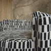 Casa Padrino Luxus Samt Sessel Schwarz / Weiß 96 cm - Wohnzimmer Sessel - Hotel Sessel - Wohnzimmer Möbel - Hotel Möbel - Luxus Möbel