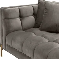 Casa Padrino Luxus Samt Sofa mit 4 Kissen Grau / Messingfarben 231 x 95 x H. 68 cm - Wohnzimmer Sofa - Luxus Qualität