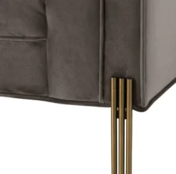 Casa Padrino Luxus Samt Sofa mit 4 Kissen Grau / Messingfarben 231 x 95 x H. 68 cm - Wohnzimmer Sofa - Luxus Qualität