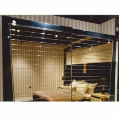 Casa Padrino Luxus Schlafzimmerschrank mit 2 Schiebetüren Schwarz / Gold 280 x H. 230 cm