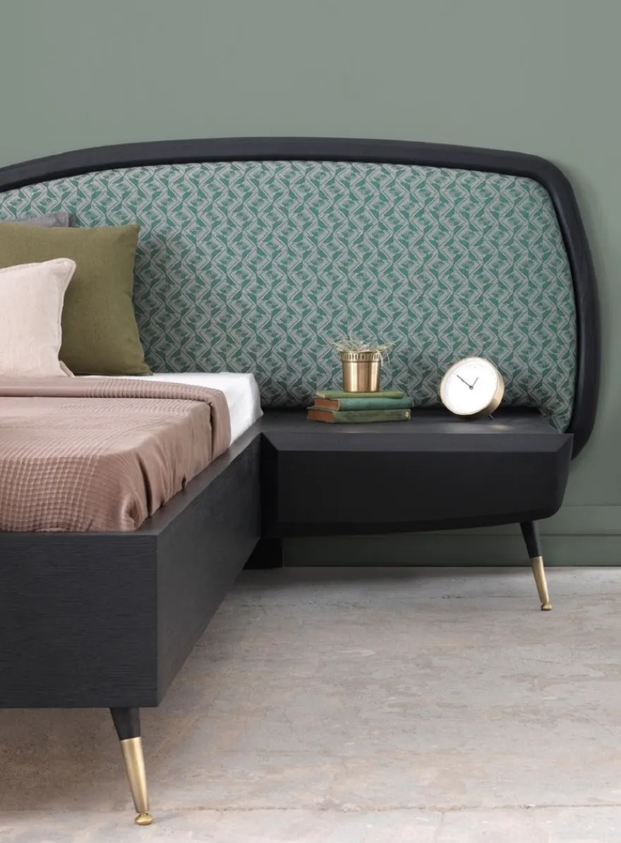Casa Padrino Luxus Schlafzimmer Set Grün / Schwarz / Antik Messing - 1 Doppelbett mit Kopfteil & 2 Nachtkommoden - Luxus Schlafzimmer Möbel - Luxus Schlafzimmer Einrichtung