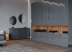 Casa Padrino Luxus Schlafzimmerschrank Grau / Naturfarben 275 x 59,6 x H. 244 cm - Massivholz Kleiderschrank mit 6 Türen - Schlafzimmer Möbel - Hotel Möbel - Luxus Möbel