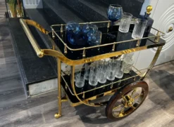 Casa Padrino Luxus Servierwagen Gold / Braun / Schwarz 98 x 48 x H. 85 cm - Edelstahl Trolley mit Glasplatten - Hotel Restaurant Gastronomie Trolley - Hotel & Restaurant Accessoires