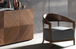 Casa Padrino Luxus Sessel Braun / Grau 70 x 63 x H. 70 cm - Wohnzimmer Sessel mit gebogener Rückenlehne - Hotel Sessel - Wohnzimmer Möbel - Luxus Möbel - Luxus Wohnzimmer Einrichtung