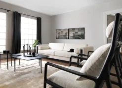 Casa Padrino Luxus Sessel Cremeweiß / Matt Schwarz 69 x 92 x H. 107 cm - Wohnzimmer Sessel - Hotel Sessel - Wohnzimmer Möbel - Hotel Möbel - Luxus Möbel - Luxus Einrichtung