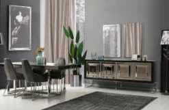 Casa Padrino Luxus Sideboard mit 4 verspiegelten Türen Schwarz / Silber 208 x 49 x H. 88 cm - Luxus Wohnzimmer Möbel