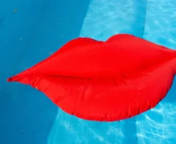 Casa Padrino Luxus Sitzsack Mund Rot 180 cm - Schwimmender Pool Sitzsack