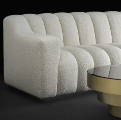 Casa Padrino Luxus Sofa Creme / Schwarz 234 x 96 x H. 76,5 cm - Leicht gebogenes Wohnzimmer Sofa - Hotel Sofa - Luxus Qualität