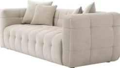 Casa Padrino Luxus Sofa Sandfarben 230 x 100 x H. 75 cm - Wohnzimmer Sofa mit 4 Kissen - Wohnzimmer Möbel - Luxus Möbel - Wohnzimmer Einrichtung - Luxus Einrichtung - Luxus Qualität