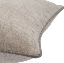 Casa Padrino Luxus Sofa Sandfarben 230 x 100 x H. 75 cm - Wohnzimmer Sofa mit 4 Kissen - Wohnzimmer Möbel - Luxus Möbel - Wohnzimmer Einrichtung - Luxus Einrichtung - Luxus Qualität