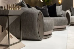 Casa Padrino Luxus Sofa Schwarz / Grau / Dunkelbraun / Bronze 300 x 130 x H. 76 cm - Wohnzimmer Sofa - Hotel Sofa - Wohnzimmer Möbel - Hotel Möbel - Luxus Möbel - Luxus Kollektion