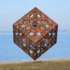 Casa Padrino Luxus Stahl Garten Skulptur Würfel Rostfarben 150 x 130 x H. 170 cm - Handgefertigte Wetterbeständige Garten Dekoration - Luxus Kollektion