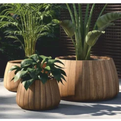Casa Padrino Luxus Teakholz Blumentopf Naturfarben Ø 70 cm - Runder Pflanzentopf - Garten Deko Accessoires - Terrassen Deko