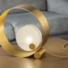 Casa Padrino Luxus Tischleuchte Gold / Weiß 30 x 11 x H. 30 cm - Metall Schreibtischleuchte mit Glas Lampenschirm - Luxus Tischleuchten - Luxus Qualität - Made in Italy