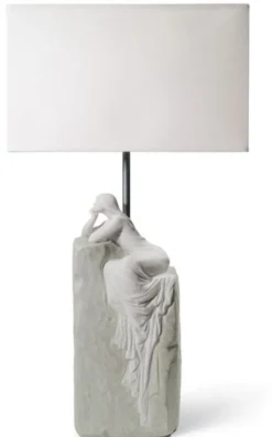 Casa Padrino Luxus Tischleuchte Grau / Weiß 30 x 20 x H. 57 cm - Designer Tischlampe mit hangefertigter Porzellan Skulptur einer meditierender Frau Mod2