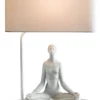 Casa Padrino Luxus Tischleuchte Grau / Weiß 38 x 20 x H. 54 cm - Designer Tischlampe mit dekorativer Yoga Porzellan Figur
