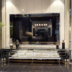 Casa Padrino Luxus TV Schrank Silber / Gold 250 x 45 x H. 56 cm - Verspiegeltes Wohnzimmer Sideboard mit 4 Schubladen - Verspiegelte Wohnzimmer TV Möbel - Luxus Qualität