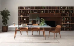 Casa Padrino Luxus TV Schrank Dunkelbraun / Braun / Messing 576 x 60 x H. 224 cm - Riesiger Massivholz Wohnzimmer Schrank - Wohnzimmer Möbel - Hotel Möbel - Luxus Möbel
