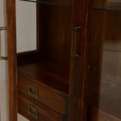 Casa Padrino Luxus Vintage Stil Vitrine Braun / Messing 120 x 37 x H. 171,5 cm - Massivholz Vitrinenschrank mit 2 Glastüren und 6 Schubladen - Massivholz Möbel - Vintage Stil Möbel - Luxus Möbel
