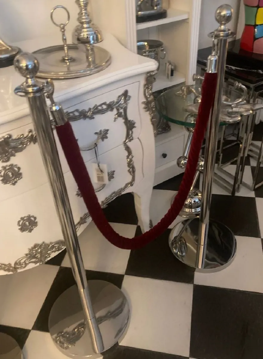 Casa Padrino Luxus VIP Absperrung Silber / Bordeauxrot Ø 32 x H. 106 cm - Absperrungsständer mit Seil - Hotel Accessoires - Restaurant Accessoires - Luxus Kollektion