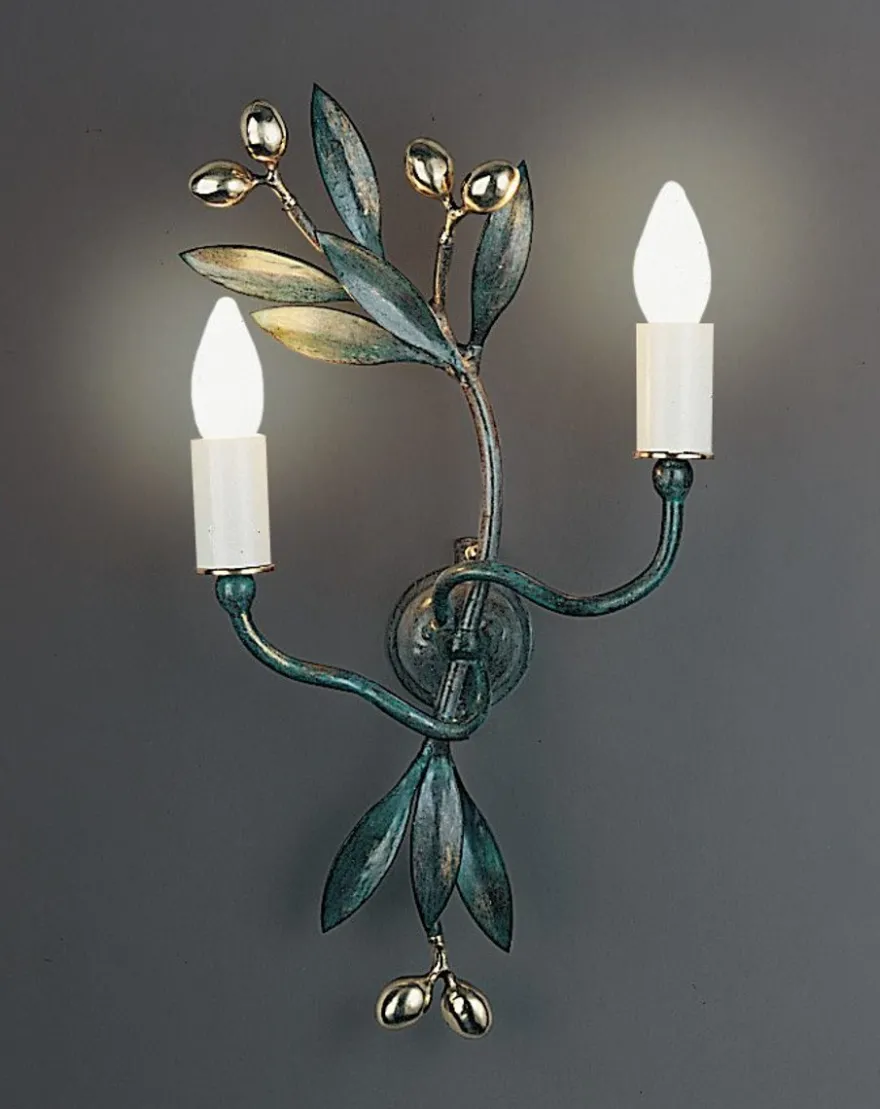 Casa Padrino Luxus Wandleuchte Messing Poliert B. 25 x H. 46 cm - Handgefertigte Wandleuchte aus Schmiedeeisen mit Olivenzweigen - Luxus Kollektion - Edel & Prunkvoll