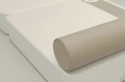 Casa Padrino Luxus Wasserliege Weiß / Taupe 190 x 80 x H. 17 cm - Wasserdichte Kunstleder Wasser Liege mit Kopfstütze und Getränkehalter - Sonnenliege - Hotel Pool Accessoires - Luxus Qualität